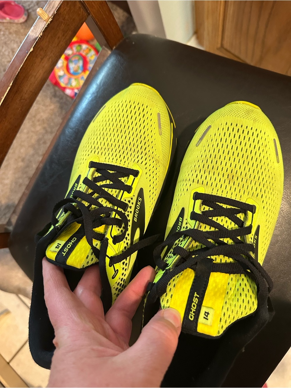 Brooks Men’s Neon Yellow Ghost 14 Running Shoes - Picture 2 of 4